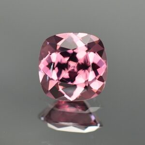 RoseZircon sq cush 8.4mm 3.35cts zn3205