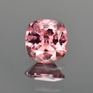 RoseZircon sq cush 9.5mm 5.08cts zn3208