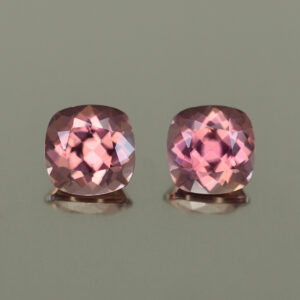 RoseZircon sq cush pair 7.0mm 4.55cts H zn4337