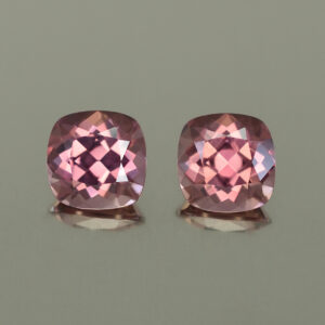 RoseZircon sq cush pair 7.5mm 5.49cts H zn4339