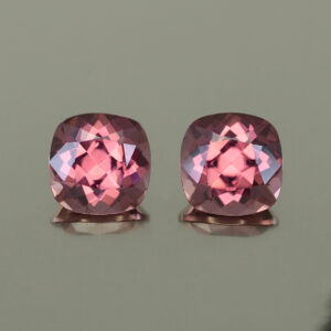RoseZircon sq cush pair 8.5mm 8.16cts H zn4343
