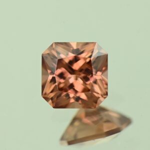 RoseZircon sq rad 5.5mm 1.21cts H zn6975