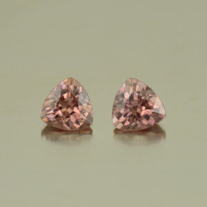 RoseZircon trill pair 5.5mm 1.79cts H zn5247
