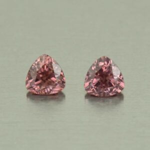 RoseZircon trill pair 5.5mm 1.98cts H zn5422