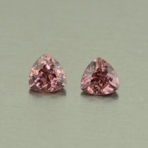 RoseZircon trill pair 5.9mm 2.21cts H zn5253