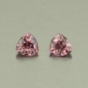 RoseZircon trill pair 6.0mm 2.28cts H zn5255