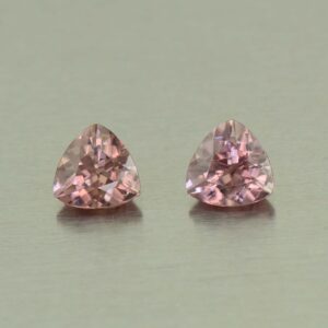 RoseZircon trill pair 6.0mm 2.34cts H zn5425