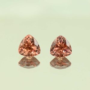 RoseZircon trill pair 7.9mm 5.22cts H zn3065