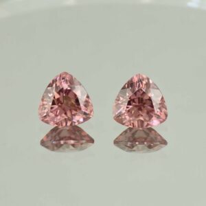 RoseZircon trill pair 8.0mm 5.05cts H zn5443