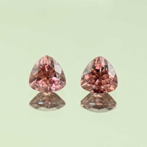 RoseZircon trill pair 8.0mm 5.33cts H zn3111