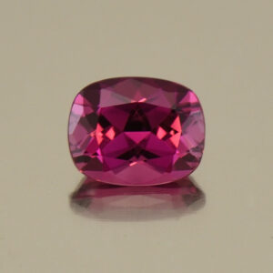 Rubellite cush 5.5x4.3mm 0.49cts N tm387
