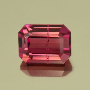 Rubellite eme cut 12.7x9.6mm 8.33cts N tm1599