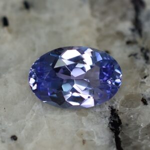 Tanzanite oval 10.4x6.9mm 2.24cts tz204