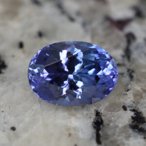 Tanzanite oval 12.2x8.8mm 5.06cts H tz145 crop