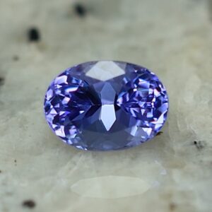 Tanzanite oval 6.8x4.9mm 1.03cts tz102