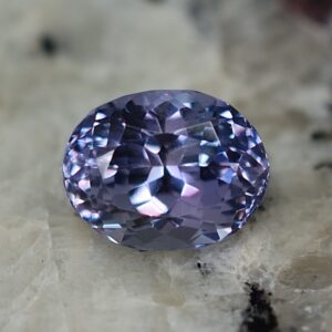 Tanzanite oval 8.2x6.4mm 2.32cts tz205