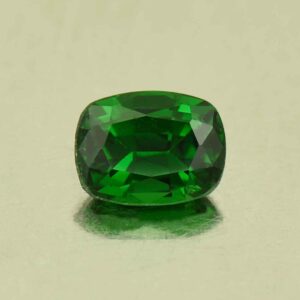 Tsavorite cush 5.2x4.0mm 0.50cts N ts533