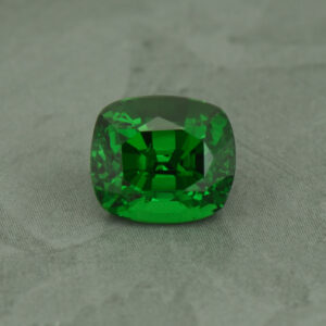 Tsavorite cush 7.3x6.4mm 2.11cts N ts409