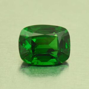 Tsavorite cush 8.1x6.3x4.7mm 2.05cts N ts679 a