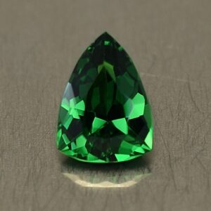 Tsavorite drop trill 8.1x5.9mm 1.33cts ts244