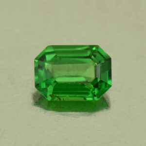 Tsavorite eme cut 4.1x3.0mm 0.22cts N ts568