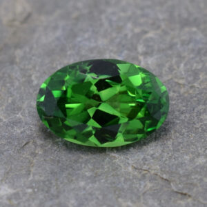Tsavorite oval 11.1x7.4mm 2.98cts N ts126 crop SOLD