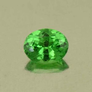 Tsavorite oval 4.5x4.0mm 0.37cts N ts571