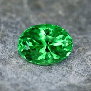 Tsavorite oval 6.6x4.5mm 0.70cts ts254