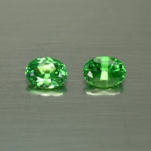 Tsavorite oval pair 6.5x4.8mm 1.62cts ts356