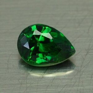 Tsavorite pear 5.9x4.2mm 0.54cts ts347