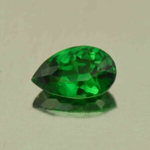 Tsavorite pear 8.7x5.5mm 1.48cts N ts639