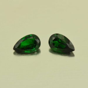 Tsavorite pear pair 8.0x5.0mm 2.12cts N ts226 scaled 1