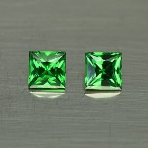 Tsavorite princess pair 3.7mm 0.62cts ts371