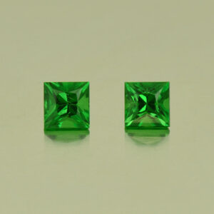 Tsavorite princess pair 3.7mm 0.81cts N ts318