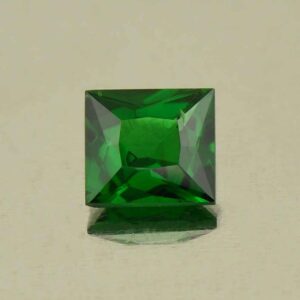 Tsavorite rect princess 4.2x3.7mm 0.35cts N ts642