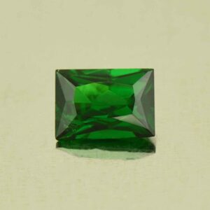 Tsavorite rect princess 5.1x3.7mm 0.42cts N ts649