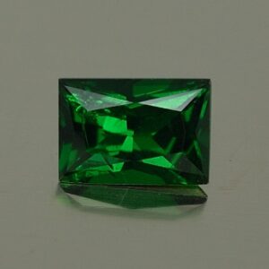 Tsavorite rect princess 5.6x3.9mm 0.56cts ts405