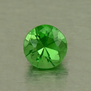 Tsavorite round 4.1mm 0.35cts N ts702