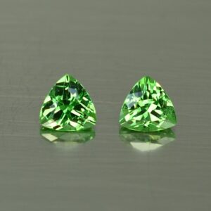 Tsavorite trill pair 4.0mm 0.59cts ts364