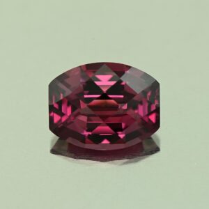 UmbaliteGarnet ch bar 9.0x7.0mm 2.56cts N ug959