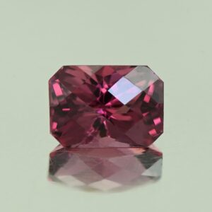 UmbaliteGarnet ch eme cut 7.0x5.0mm 1.34cts N ug964