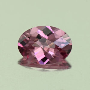 UmbaliteGarnet ch oval 7.1x5.1mm 0.81cts N ug967