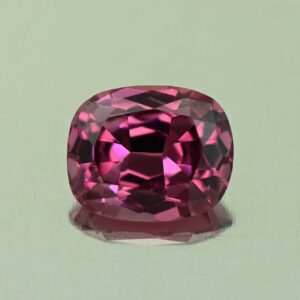 UmbaliteGarnet cush 6.7x5.5mm 1.08cts N ug1155