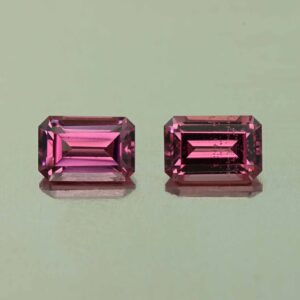 UmbaliteGarnet eme cut pair 6.0x4.0mm 1.56cts N ug1169
