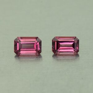 UmbaliteGarnet eme cut pair 6.0x4.1 5.9x3.9mm 1.42cts N ug1210