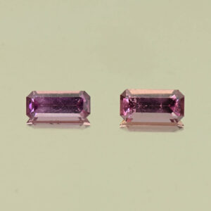 UmbaliteGarnet eme cut pair 6.1x3.0mm 0.79cts N ug1490