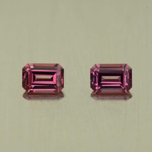 UmbaliteGarnet eme cut pair 6.5x4.5mm 1.99cts N ug1305 scaled 1