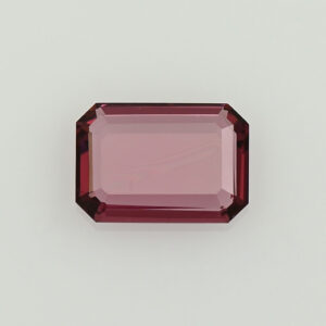UmbaliteGarnet eme portrait cut 7.6x5.4mm 1.00cts N ug1341