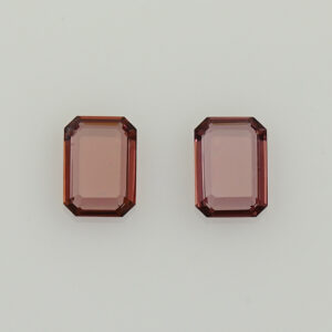 UmbaliteGarnet eme portrait cut pair 5.8x4.1mm 1.04cts N ug1334