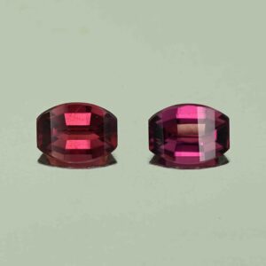 UmbaliteGarnet opp bar barrel pair 8.1x6.0mm 2.61cts N ug1053 scaled 1